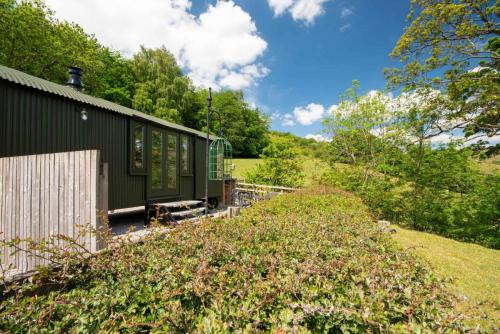 Oaker Farm Holiday Cottages - Haddy's Hut
