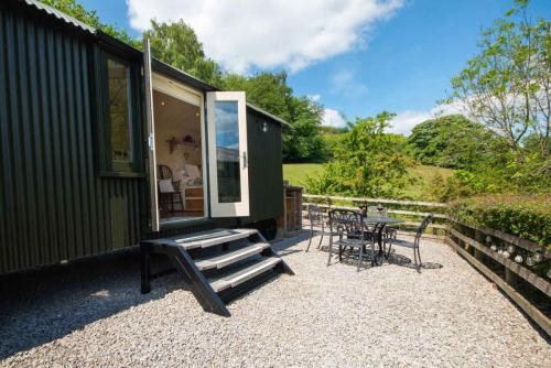 Oaker Farm Holiday Cottages - Haddy's Hut