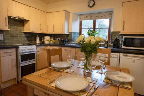Winhill Cottage - Oaker Farm Holiday Cottages