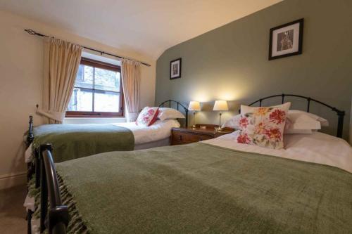 Winhill Cottage - Oaker Farm Holiday Cottages